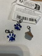 Zawieszka łapka do obroży dla kota, psa.