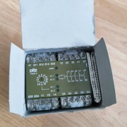 Pilz PNOZ V 30 s 24VDC 474790 przekaźnik bezpieczeństwa 