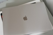 Apple MacBook Pro 16-inch 2016 karton dokumenty stan idealny