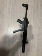 JG067MG MP5SD (tworzywo sztuczne)