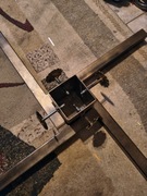 Tytuł: Solidne, metalowe stojaki choinkowe – Loft / Industrial