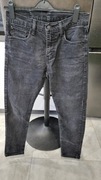Czarne spodnie jeansowe levis 