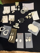 Zestaw biżuterii sztucznej odcienie bieli