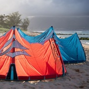 Nowy latawiec kitesurfing naish triad 11m, kolor red