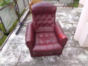 Fotel na kółkach fotele PRL imitacja skórzana skóra wiśniowy wiśnia