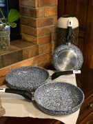 KOMPLET PATELNI Marmurowych 3 szt. 20 24 26 cm EDENBERG