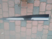 Listwa drzwi lewy przod Clio IV 