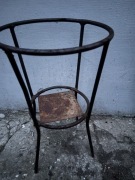 Stojak metalowy na kwiaty vintage