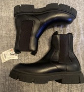 Zara Czarne botki sztyblety (chelsea boots) na grubej podeszwie Rozm. 41