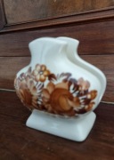 Vintage- Ceramiczny , ręcznie  zdobiony serwetnik lata 70-te.Koło sygnatura