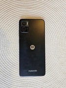 Atrapa telefonu Motorola moto e22