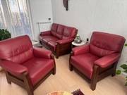 Swalen Model 251 - zestaw kanapa + dwa fotele. Skóra i lite drewno.