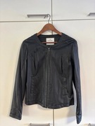 Czarna kurtka ze skóry ekologicznej Soyaconcept rozmiar 40 M ażurowa