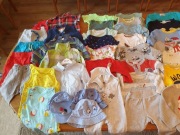 Zestaw ubrań 47 sztuk