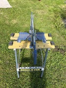 Piła nastawna, przyrznia, ukośnica, wraz z stolikiem warsztatowym