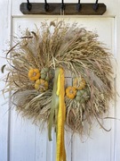 Wianek wieniec boho 60 cm z suszonych traw i dmuszka, jesień dynie jesienny