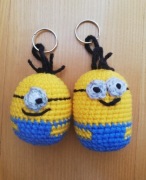 Minionki, breloczek, szydełko 