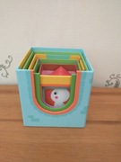 Zabawa edukacyjna dla dzieci układanka pudełka domek