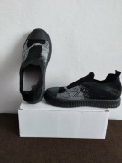 Nowe sneakersy czarno - szare z dżetami R - 37