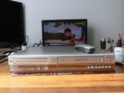 Nagrywarka DVD/VHS Philips z pilotem, polskie menu.