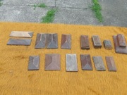 15 STARE PILASTRY - PIRAMIDKI