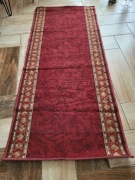 Czerwony dywan 185cm dł