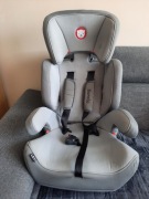 Fotelik do auta i nosidełko dla dziecka