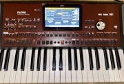 Sprzedam aranżer Korg Pa700