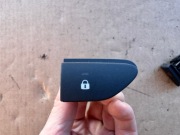 Przełącznik zamka Renault Captur I Clio IV Zoe Duster 252103678R