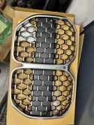 Grill nerki atrapa chłodnicy BÓBR BMW G22 G23 5A55DA3