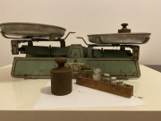 Waga szalkowa z odważnikami - PRL 