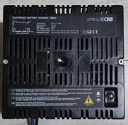 CB 522 Ładowarka 22A akumulatorów do kampera-przyczepy