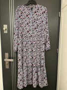 Vero moda sukienka modny wzór kwiaty floral kwiecista hit blog 