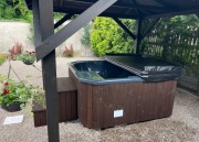 Jacuzzi CAŁOROCZNE nowe podgrzewacz masaż SPA rozmiar 202x192x80cm