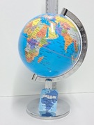 Globus z geopolityczną mapą świata 14/23cm na biurko zawsze pod ręką