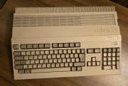 AMIGA 500 BOX z zasilaczem.      