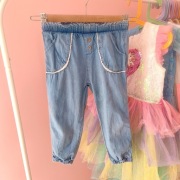 Spodnie 98 jeansy koronka kieszenie szerokie luźne 