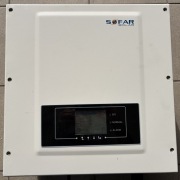 Falownik SOFAR SOLAR 4.4KTL-X – 4 kW – 3-fazowy – WiFi – SPRAWNY