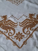 Lniany obrus z ręcznym haftem 120x150