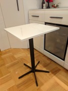 Stolik Bistro Loft 50x50x75 cm – Biały Połysk / Czarna Noga – Nowoczesny