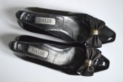 Bally luksusowe skórzane buty 38 kokardki obcasik made in italy
