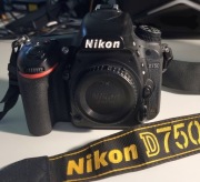 Nikon D750 – body | 152 tys. przebiegu | 2 baterie + grip Newell