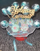 Urodzinowy flower box na zamówienie 