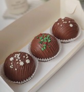 Czekoladowe kule bomba do mleka z piankami idealne na prezent 3 sztuki