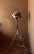 Lampa teatralna podłogowa PRL 