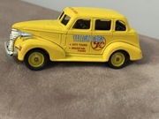 Lledo Days Gone 1937 Chevrolet