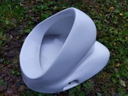 Pisuar ścienny KOŁO, biały, odpływ poziomy.