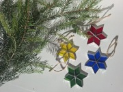 Witrażowe ozdoby choinkowe