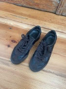 Massimo Dutti skórzane brązowe buty sneakersy skóra minimalizm