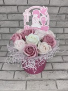 Upominek na komunię box komunijny róże mydlane 